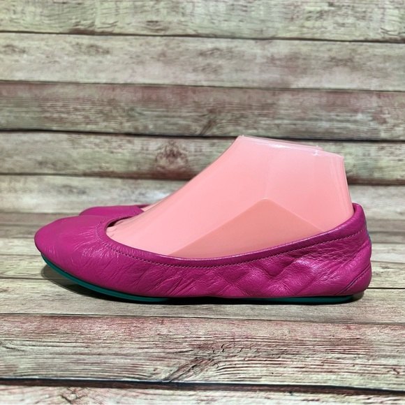 Tieks Shoes - Tieks Fuchsia Flats